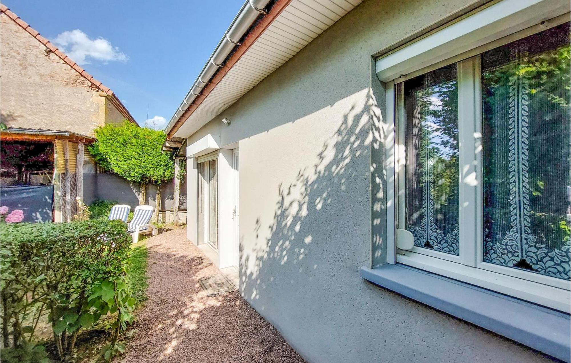 Gorgeous Home In Molinet With Wifi Exterior photo